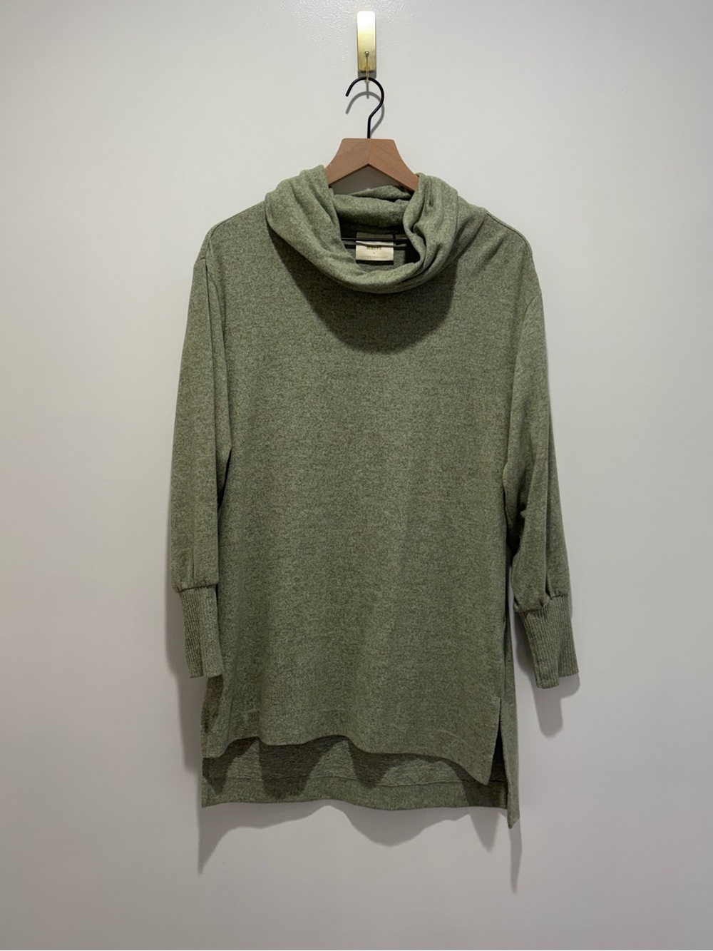 Maeve by Anthropologie Women’s Long Line Top